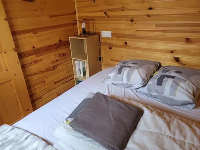 Hébergement AbracadaRoom : La Roulotte au Moulin de la Fontaine & Spa - Image 9