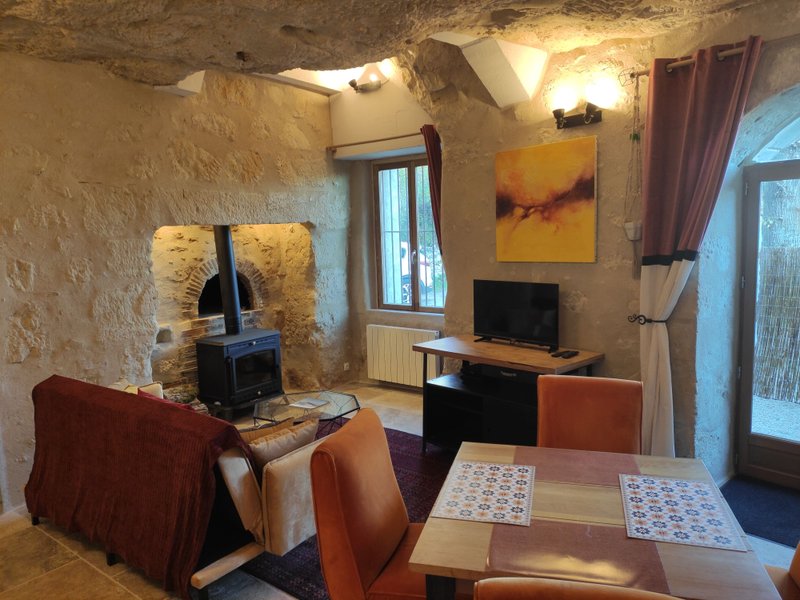 Hébergement AbracadaRoom : Gîte troglodytique "le 161" - Image 7