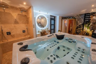 Suite romantique Viens on s'aime à Romorantin-Lanthenay (1)