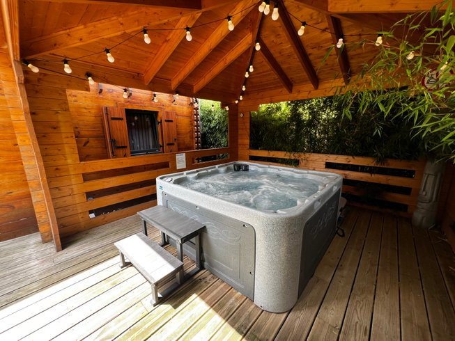 Hébergement AbracadaRoom : Le Cottage avec spa PRIVATIF n°2 - Image 1