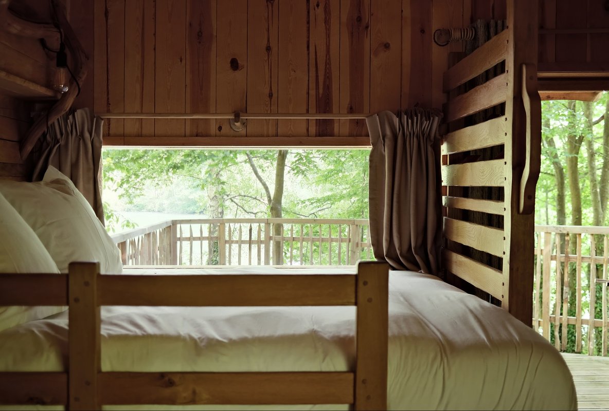 Cabane Au Fil de l'Eau à St-Léger-Aux-Bois (11)