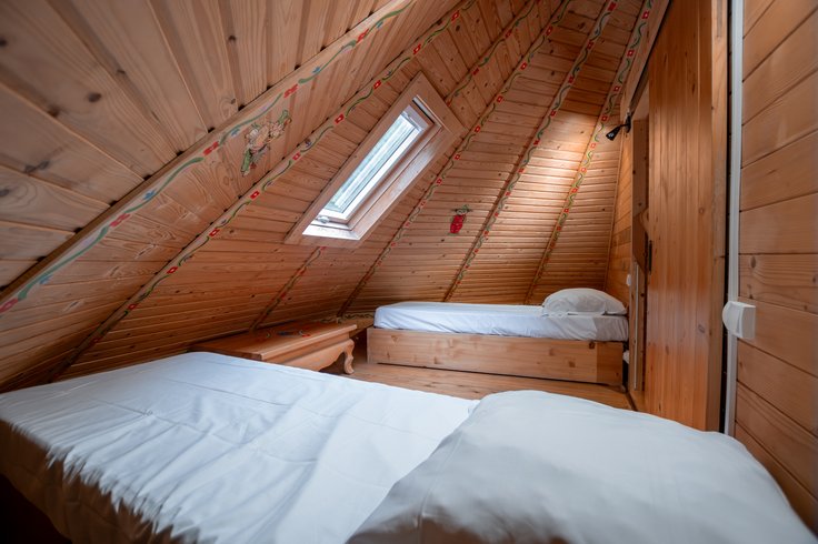 Hébergement AbracadaRoom : Yourte Isba n°1 - Image 2