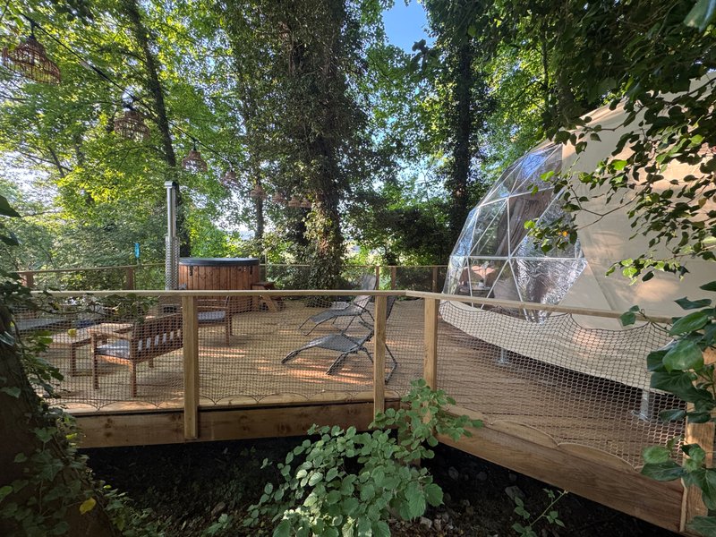 Hébergement AbracadaRoom : Bulle au Fil de l'eau & Bain nordique - Image 1