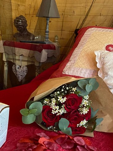 Hébergement AbracadaRoom : Cabane Romantique Du Jardin Balnéothérapie - Image 11