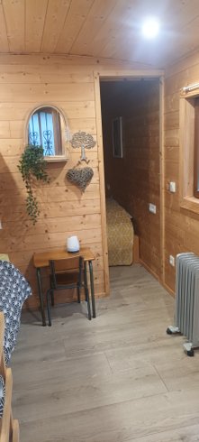 Hébergement AbracadaRoom : Roulotte La fée Viviane - Image 8