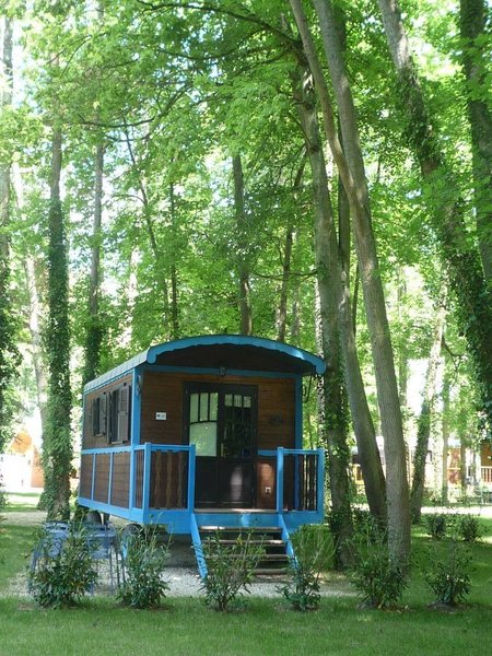 Hébergement AbracadaRoom : La Roulotte Gîte - Image 1