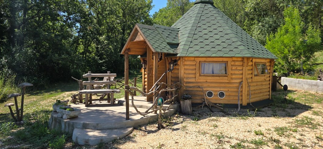 Hébergement AbracadaRoom : La Chaumière magique des Elfes et son escape game - Image 39