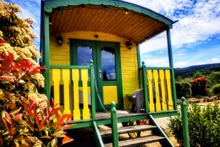 Roulotte de la Villa Font Vive : Calme absolu, piscine avec vue !