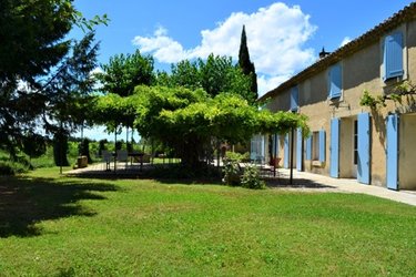MAS DES AMANDIERS & Piscine et dégustation de vins à Jonquieres (3)