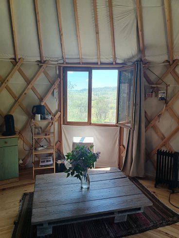 Hébergement AbracadaRoom : Yourte à la ferme des bréguières - Image 11