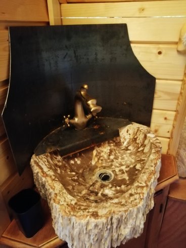 Hébergement AbracadaRoom : La Chaumière magique des Elfes et son escape game - Image 23