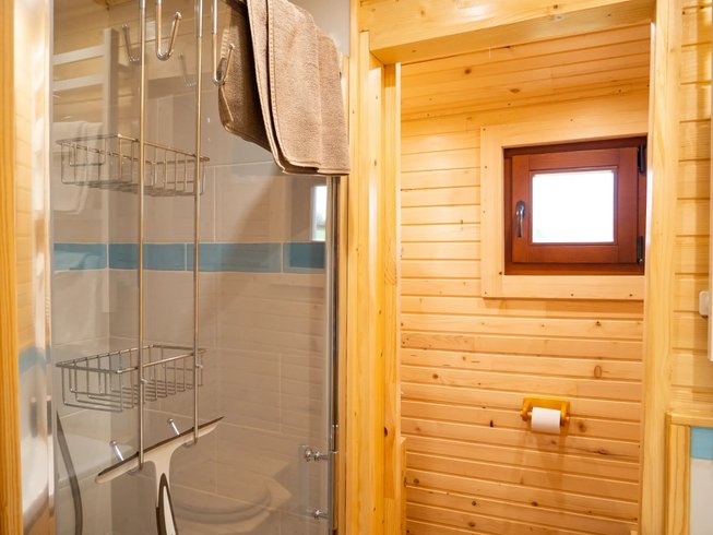 Hébergement AbracadaRoom : Roulotte Les Hirondelles — Musique et Nature - Image 7