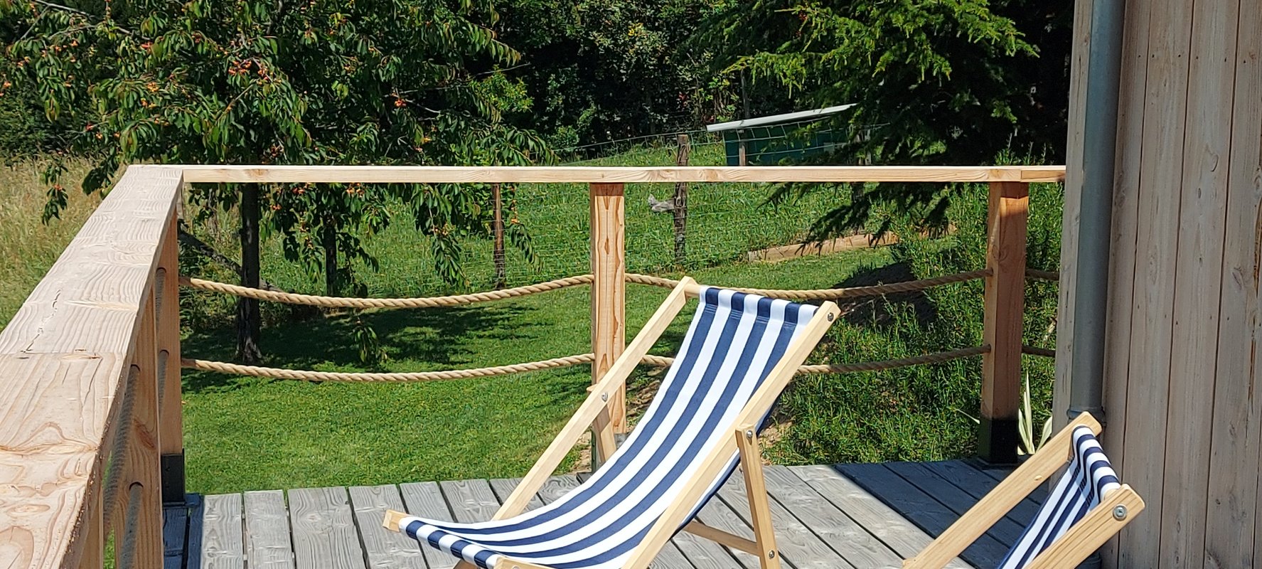 Cabane Wood & Spa à Chasselay (9)