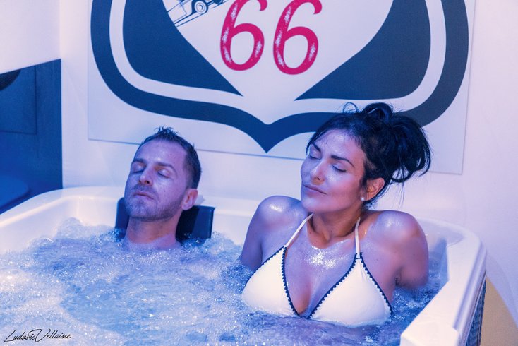 Hébergement AbracadaRoom : Love Room 66 & Spa - Image 7