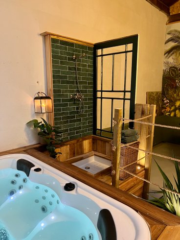 Hébergement AbracadaRoom : Le Terrier des 3 Conils & Spa - Image 8