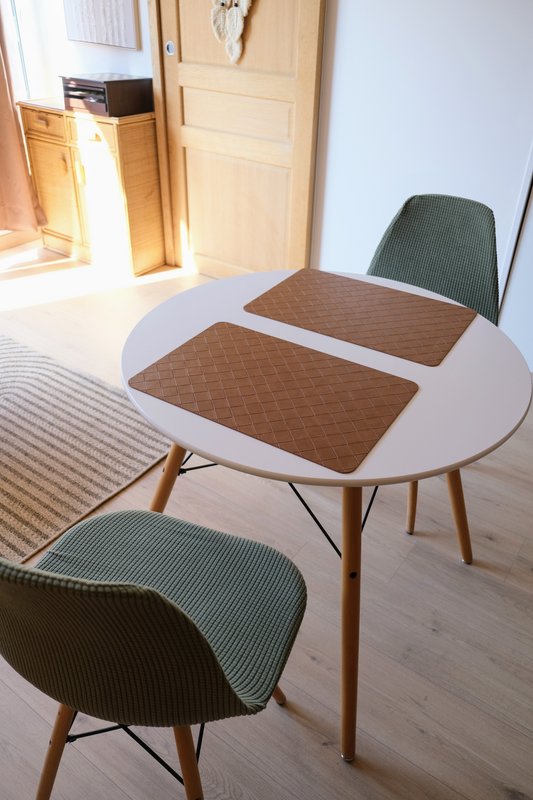 Studio avec étang- Nature & calme à 1h30 de Paris à Gisay La Coudre (25)