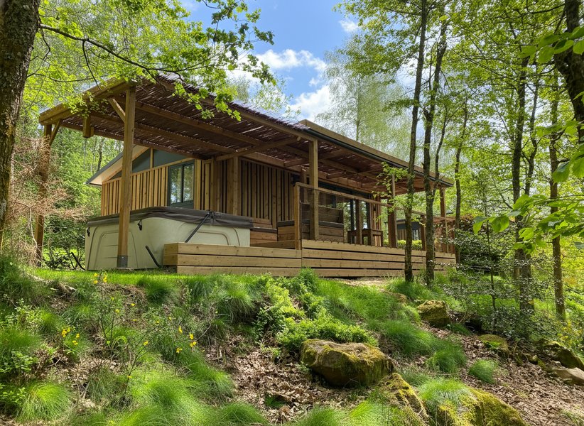 Hébergement AbracadaRoom : HY•Lødge Spa-6pers N°3 (Chalet nature avec spa privatif) - Image 1