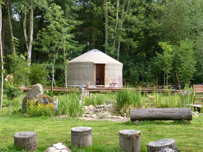 Hébergement AbracadaRoom : Yourte et Verdure - Image 1