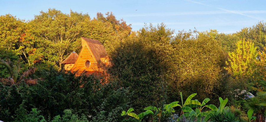 Hébergement AbracadaRoom : Le Repaire du dragon, château féérique avec SPA - Image 37
