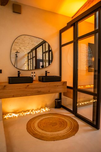 Hébergement AbracadaRoom : La Grange - Chambre intimiste & spa - Tavel - Image 18