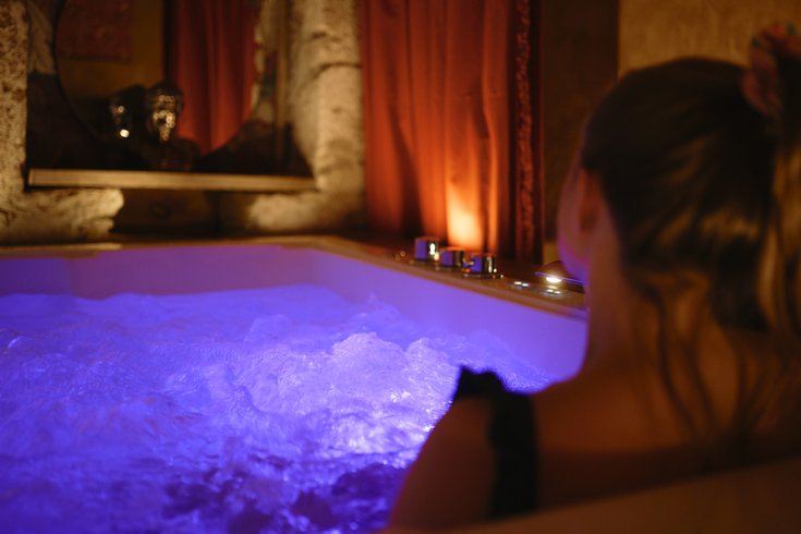 Hébergement AbracadaRoom : Le Nid des 3 Conils & Bain balnéo - Image 12