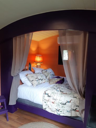Hébergement AbracadaRoom : Roulotte Marius & Piscine en Provence - Image 10