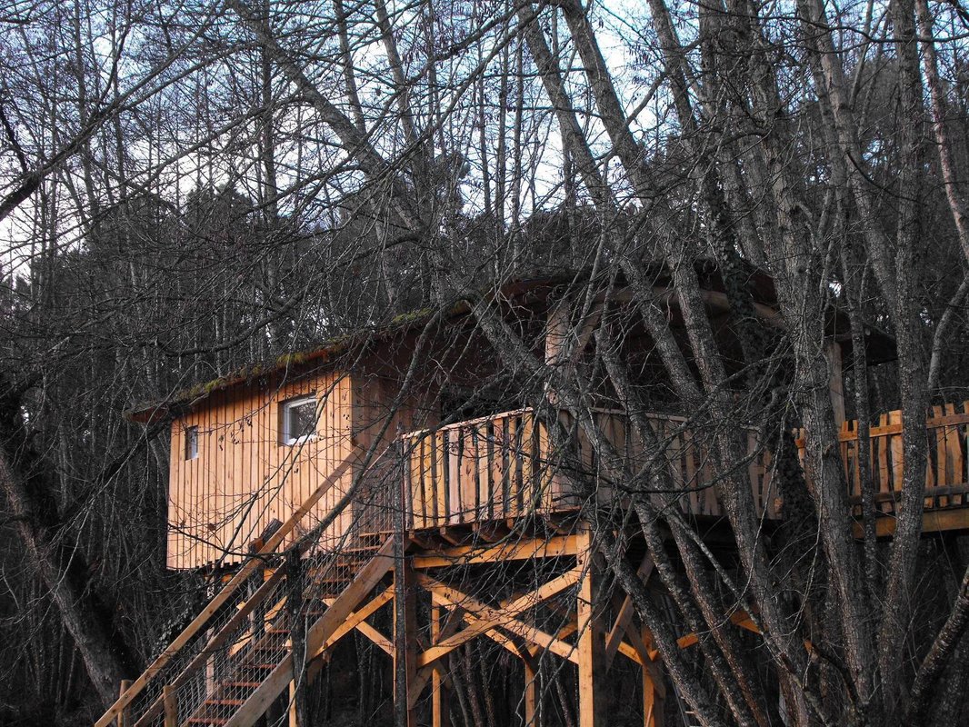 Cabane des Cerfs à Allons (15)