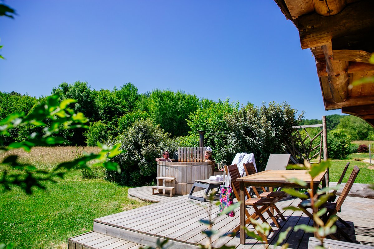 Cabane de Trappeur & Spa privatif à Le Nizan (3)
