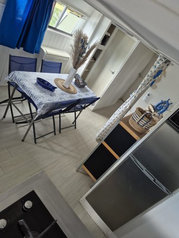 Hébergement AbracadaRoom : Spacieux Bateau Sans Permis Bourgogne 10 Personnes - Image 10