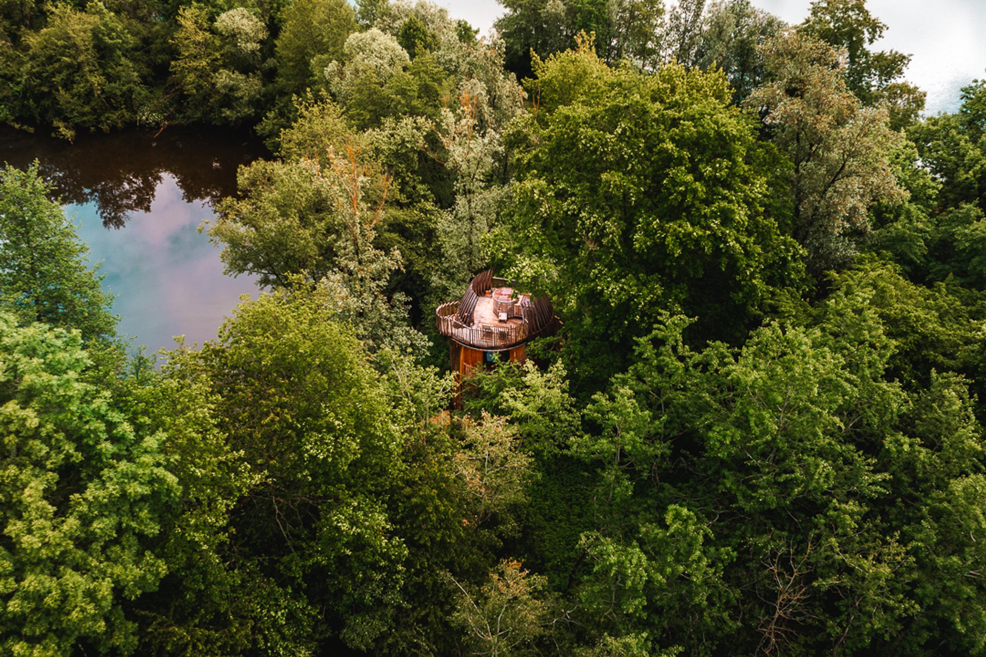 Hébergement UnicStay : Cabane Spa Brume à Chassey-Lès-Montbozon
