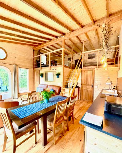 Hébergement AbracadaRoom : Terrasse sur l’eau, gîte en châtaignier - Image 4