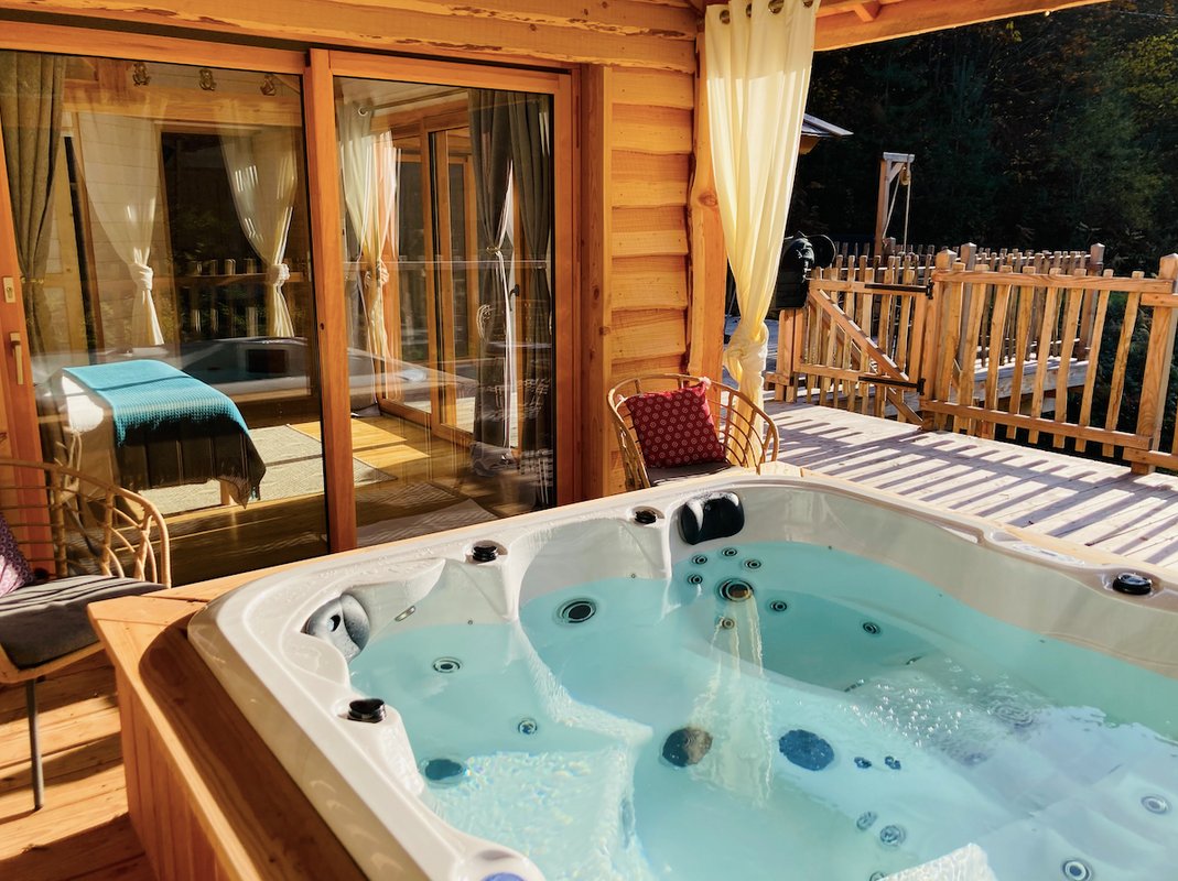 Cabane La Douce Parenthèse & Spa & Sauna à Brive La Gaillarde (19)