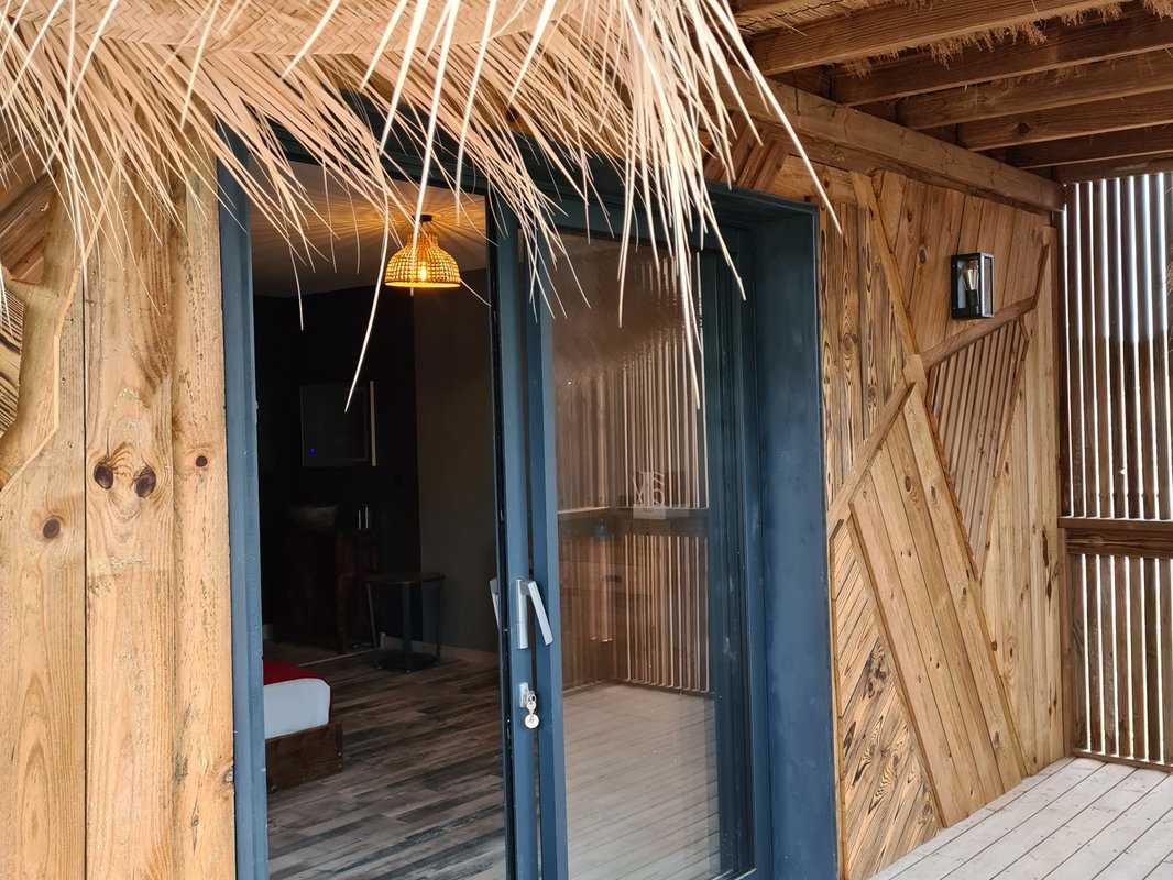 Cabane Jacuzzi à Calvisson (2)