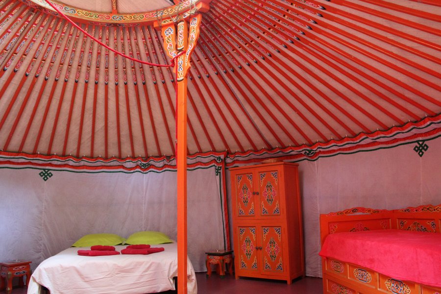 Hébergement AbracadaRoom : La Grande Yourte - Image 7