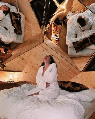 Hébergement AbracadaRoom : Le Miroir & filet suspendu - Image 17