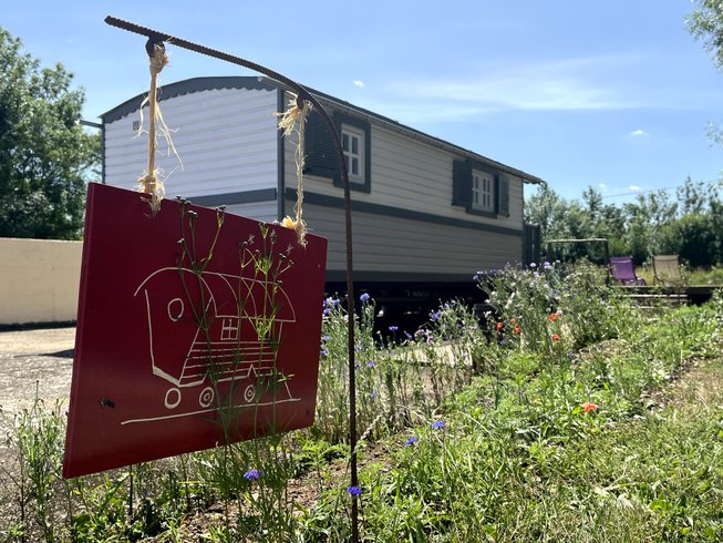 Hébergement AbracadaRoom : Roulotte de Charme - Image 4