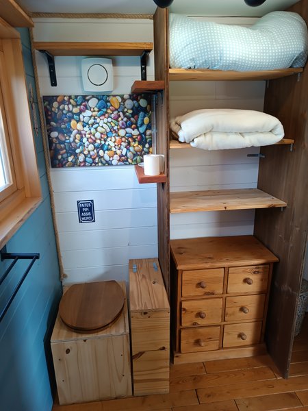 Hébergement AbracadaRoom : Tiny house de la côte Roannaise - Image 16