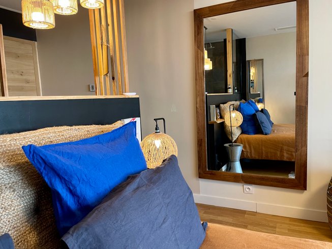 Hébergement AbracadaRoom : La Suite vue panoramique et Spa - Image 8