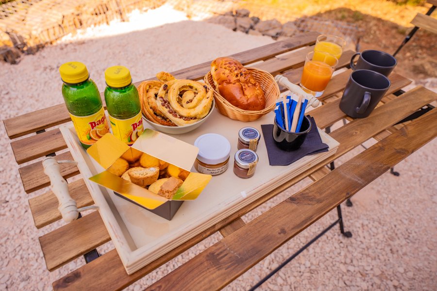 Hébergement AbracadaRoom : Coteaux du Castellas - À 10 min de la Mer & Plages - Image 36