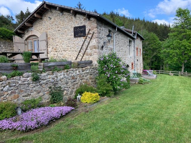 Domaine AbracadaRoom : Les Bruyères de Gaschon, gîte et habitats insoiltes, soins et massages - Image 1