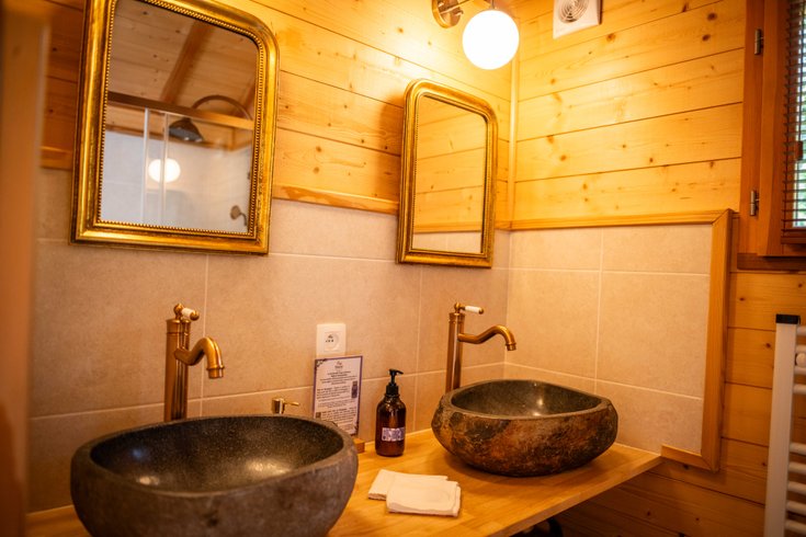 Hébergement AbracadaRoom : La cabane du Domaine des Ecus d'Or - Image 25