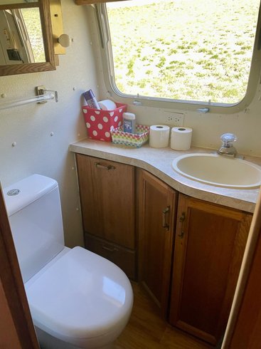 Hébergement AbracadaRoom : Niagara Airstream - Image 10