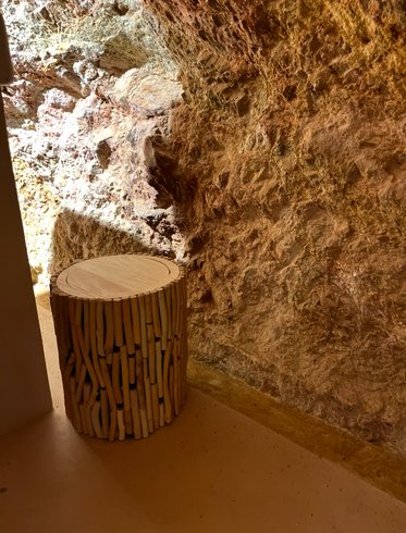 Hébergement AbracadaRoom : Escapade troglodyte à FITOU avec terrasse panoramique et parking privé - Image 16