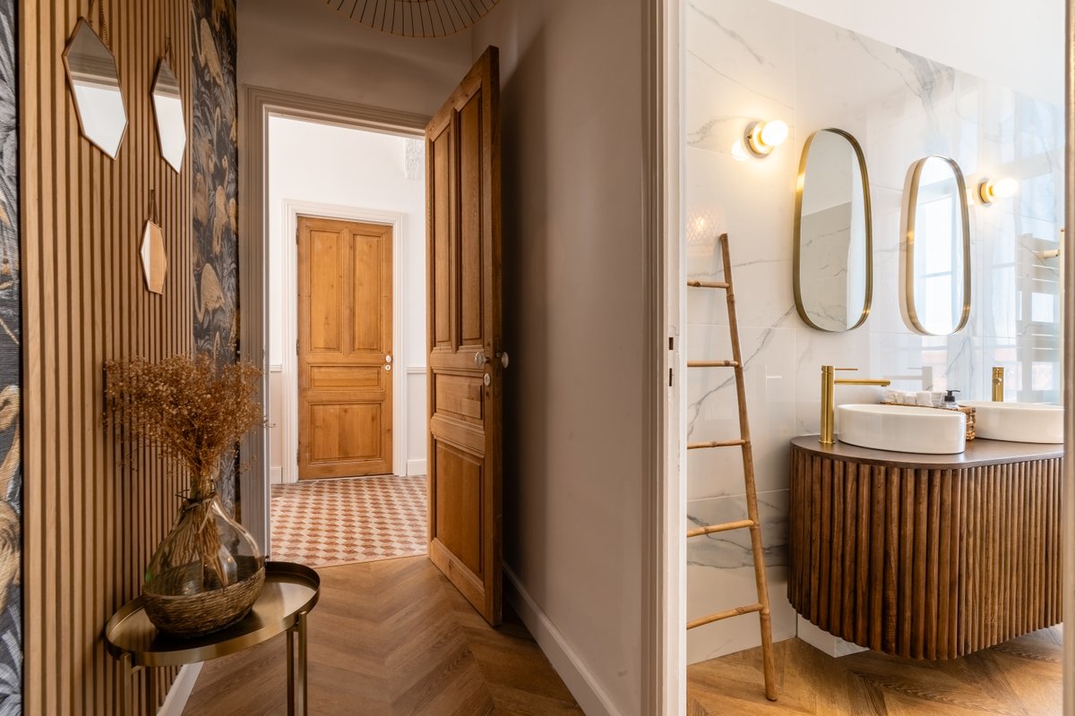 Maison de maître 4* avec piscine & jardin (6 pers.) à Magalas (11)