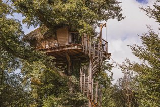 Cabane dans les arbres Haute-Saône