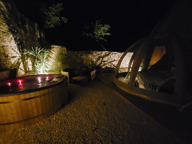 Hébergement AbracadaRoom : Bulle de tuffe & Spa - Image 2