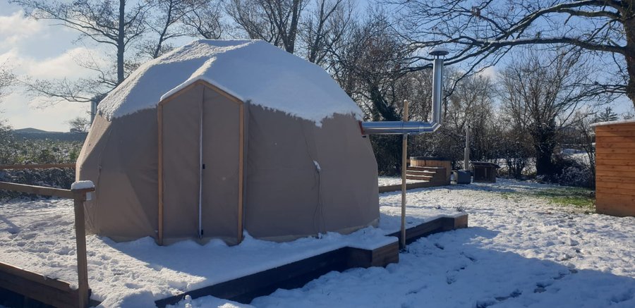 Hébergement AbracadaRoom : Le Petit Dôme et son bain nordique - Image 22