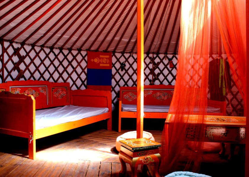 Hébergement AbracadaRoom : La Yourte du Nid'Oiselet - au coeur d'une ferme en Provence - Image 14