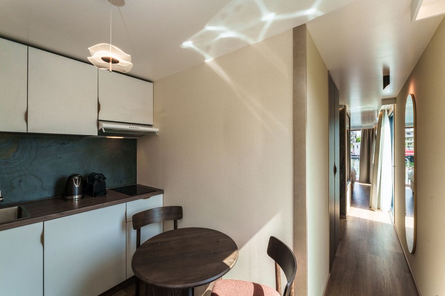 Hébergement AbracadaRoom : Suite flottante Supérieure Lit king-size Balnéo Sauna - Image 11