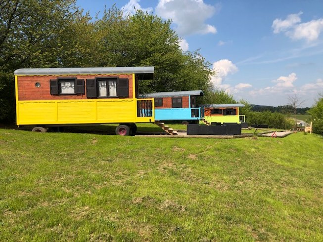 Domaine AbracadaRoom : Le domaine des drôles de dames - Image 1